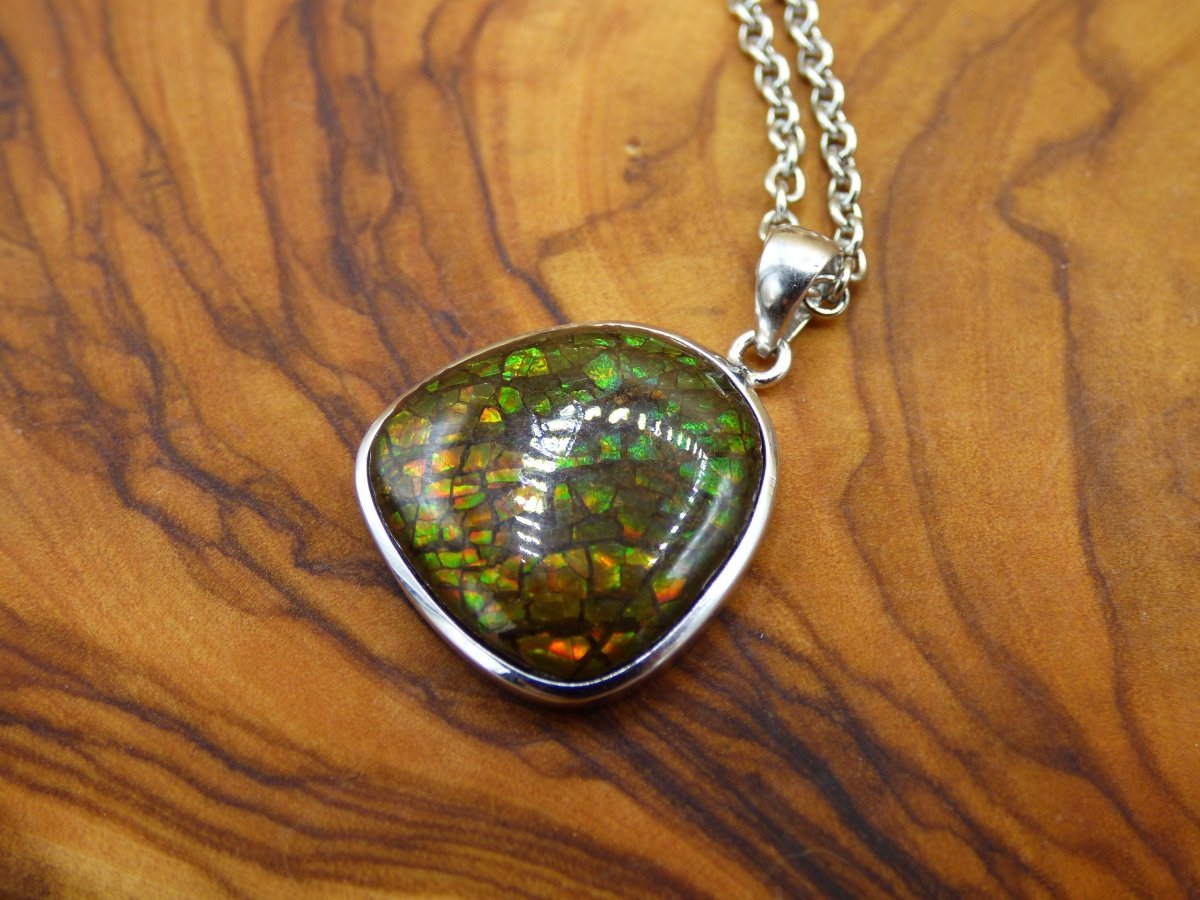 Ammolite Edelstein Kette 925 Sterling Silber ~ Opalisierend ~HIPPIE~GOA~Boho~Ethno~Nature~Heilstein~Fossil~Selten~Sammler~Magic~Grün~Flash - Art of Nature Berlin