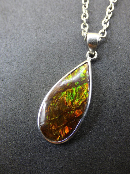 Ammolite Edelstein Kette 925 Sterling Silber ~ Opalisierend ~HIPPIE~GOA~Boho~Ethno~Nature~Heilstein~Fossil~Selten~Sammler~Magic~Grün~Flash - Art of Nature Berlin