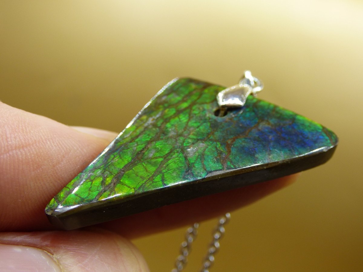 Ammolite Edelstein Kette 925 Sterling Silber ~ Opalisierend ~HIPPIE~GOA~Boho~Ethno~Nature~Heilstein~Fossil~Selten~Sammler~Magic~Grün~Flash - Art of Nature Berlin