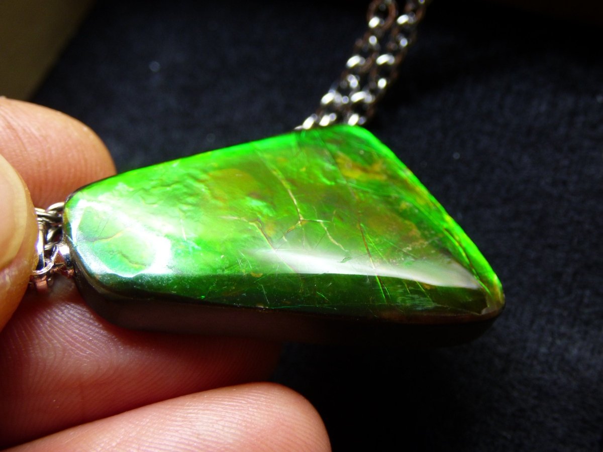 Ammolite Edelstein Kette 925 Sterling Silber ~ Opalisierend ~HIPPIE~GOA~Boho~Ethno~Nature~Heilstein~Fossil~Selten~Sammler~Magic~Grün~Flash - Art of Nature Berlin