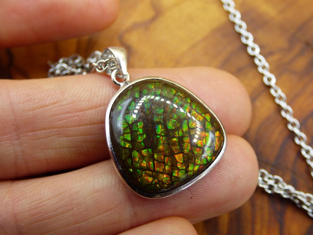 Ammolite Edelstein Kette 925 Sterling Silber ~ Opalisierend ~HIPPIE~GOA~Boho~Ethno~Nature~Heilstein~Fossil~Selten~Sammler~Magic~Grün~Flash - Art of Nature Berlin