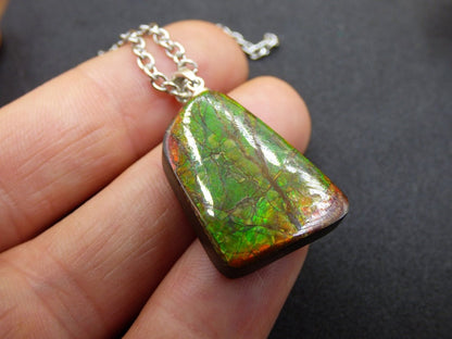 Ammolite Edelstein Kette 925 Sterling Silber ~ Opalisierend ~HIPPIE~GOA~Boho~Ethno~Nature~Heilstein~Fossil~Selten~Sammler~Magic~Grün~Flash - Art of Nature Berlin