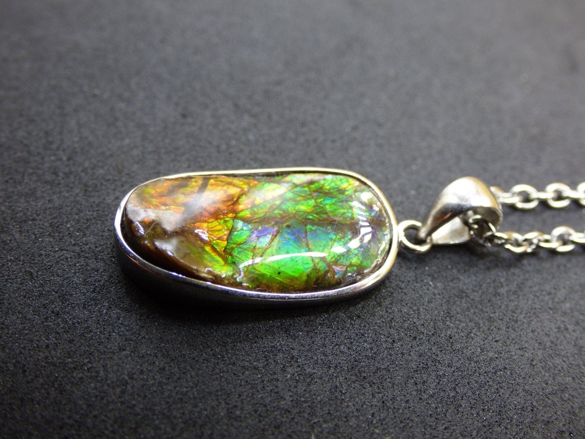 Ammolite Edelstein Kette 925 Sterling Silber ~ Opalisierend ~HIPPIE~GOA~Boho~Ethno~Nature~Heilstein~Fossil~Selten~Sammler~Magic~Grün~Flash - Art of Nature Berlin