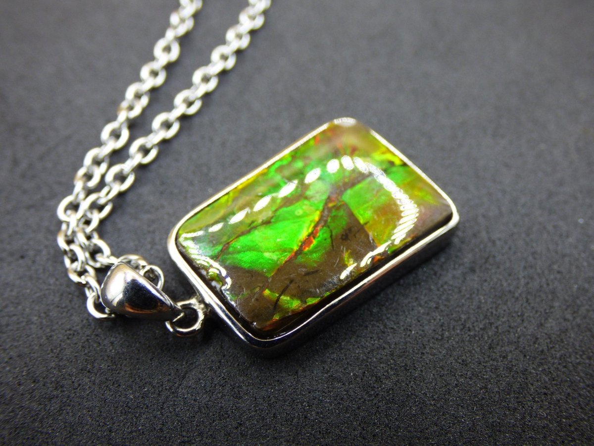 Ammolite Edelstein Kette 925 Sterling Silber ~ Opalisierend ~HIPPIE~GOA~Boho~Ethno~Nature~Heilstein~Fossil~Selten~Sammler~Magic~Grün~Flash - Art of Nature Berlin