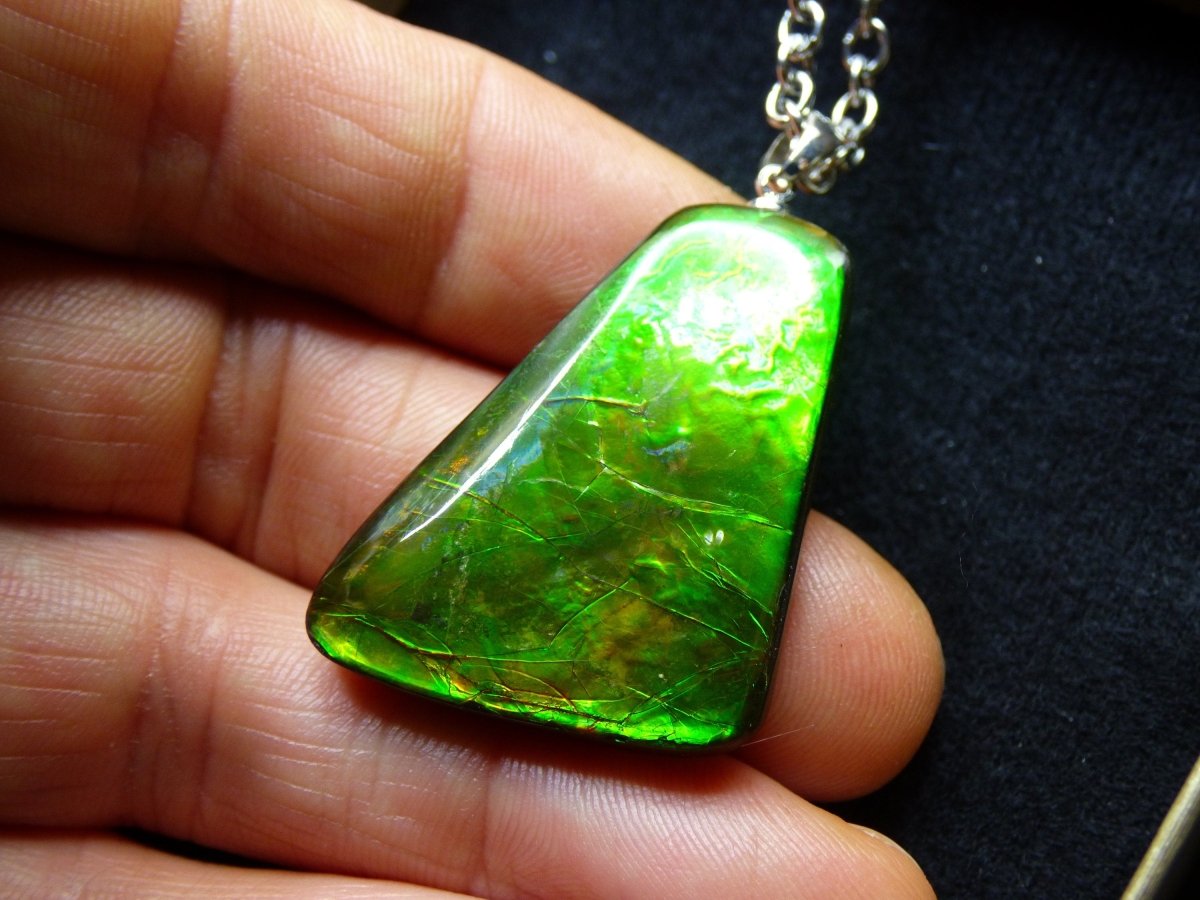 Ammolite Edelstein Kette 925 Sterling Silber ~ Opalisierend ~HIPPIE~GOA~Boho~Ethno~Nature~Heilstein~Fossil~Selten~Sammler~Magic~Grün~Flash - Art of Nature Berlin