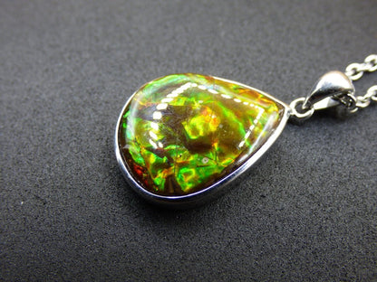 Ammolite Edelstein Kette 925 Sterling Silber ~ Opalisierend ~HIPPIE~GOA~Boho~Ethno~Nature~Heilstein~Fossil~Selten~Sammler~Magic~Grün~Flash - Art of Nature Berlin