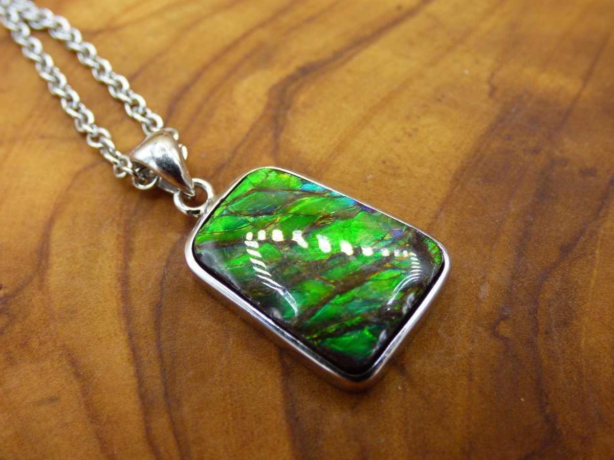 Ammolite Edelstein Kette 925 Sterling Silber ~ Opalisierend ~HIPPIE~GOA~Boho~Ethno~Nature~Heilstein~Fossil~Selten~Sammler~Magic~Grün~Flash - Art of Nature Berlin