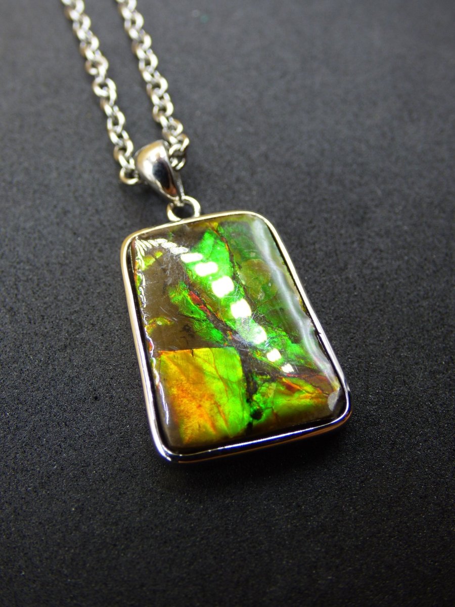 Ammolite Edelstein Kette 925 Sterling Silber ~ Opalisierend ~HIPPIE~GOA~Boho~Ethno~Nature~Heilstein~Fossil~Selten~Sammler~Magic~Grün~Flash - Art of Nature Berlin