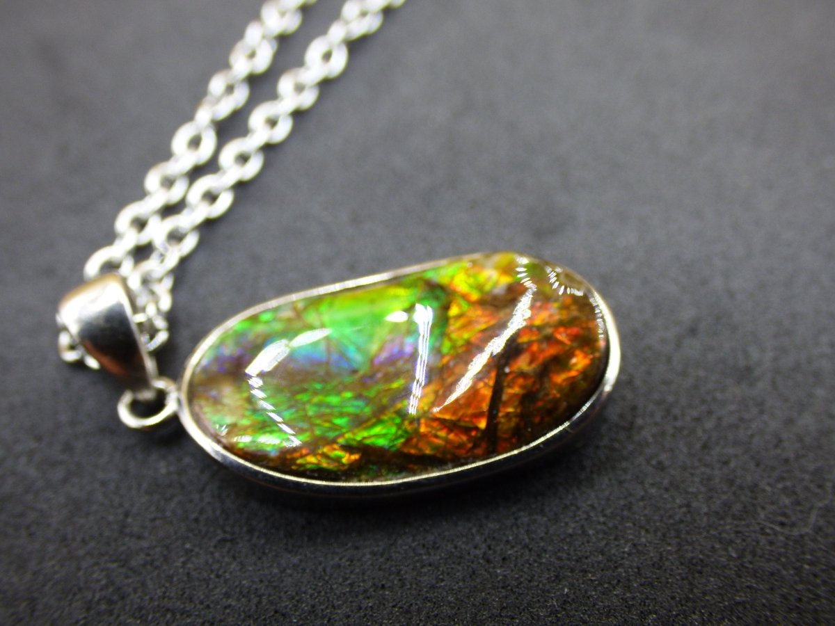 Ammolite Edelstein Kette 925 Sterling Silber ~ Opalisierend ~HIPPIE~GOA~Boho~Ethno~Nature~Heilstein~Fossil~Selten~Sammler~Magic~Grün~Flash - Art of Nature Berlin