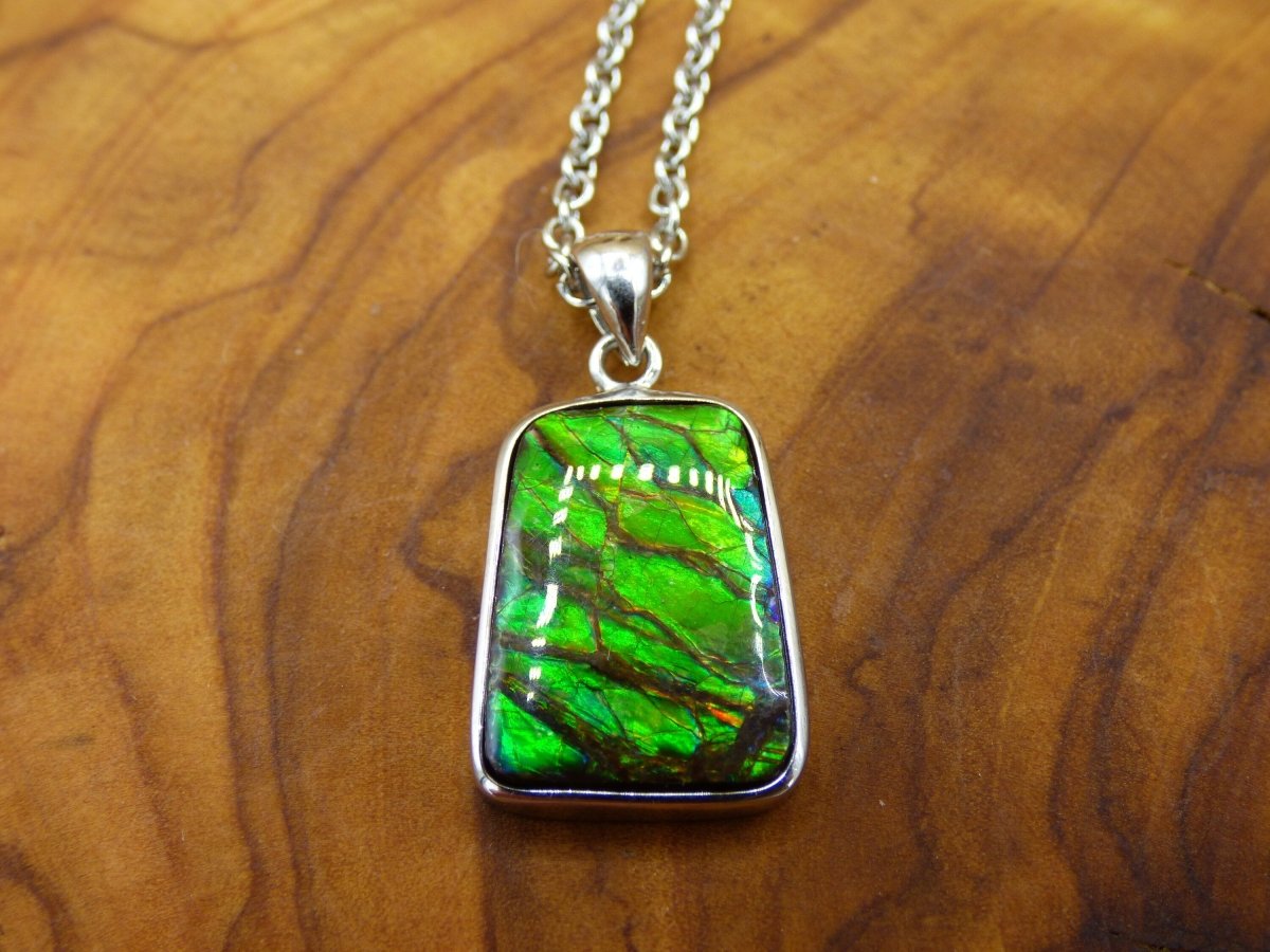 Ammolite Edelstein Kette 925 Sterling Silber ~ Opalisierend ~HIPPIE~GOA~Boho~Ethno~Nature~Heilstein~Fossil~Selten~Sammler~Magic~Grün~Flash - Art of Nature Berlin