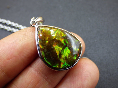 Ammolite Edelstein Kette 925 Sterling Silber ~ Opalisierend ~HIPPIE~GOA~Boho~Ethno~Nature~Heilstein~Fossil~Selten~Sammler~Magic~Grün~Flash - Art of Nature Berlin