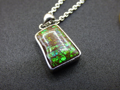 Ammolite Edelstein Kette 925 Sterling Silber ~ Opalisierend ~HIPPIE~GOA~Boho~Ethno~Nature~Heilstein~Fossil~Selten~Sammler~Magic~Grün~Flash - Art of Nature Berlin