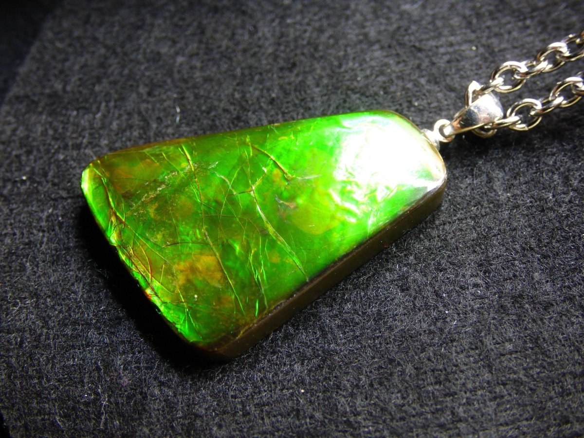 Ammolite Edelstein Kette 925 Sterling Silber ~ Opalisierend ~HIPPIE~GOA~Boho~Ethno~Nature~Heilstein~Fossil~Selten~Sammler~Magic~Grün~Flash - Art of Nature Berlin