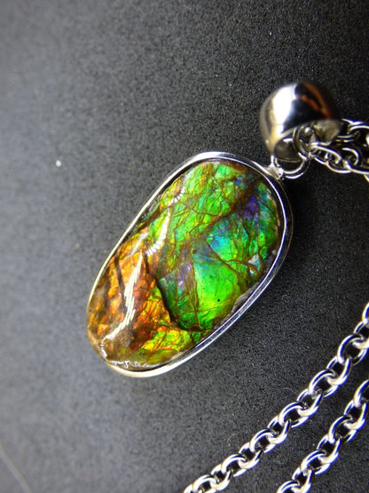 Ammolite Edelstein Kette 925 Sterling Silber ~ Opalisierend ~HIPPIE~GOA~Boho~Ethno~Nature~Heilstein~Fossil~Selten~Sammler~Magic~Grün~Flash - Art of Nature Berlin