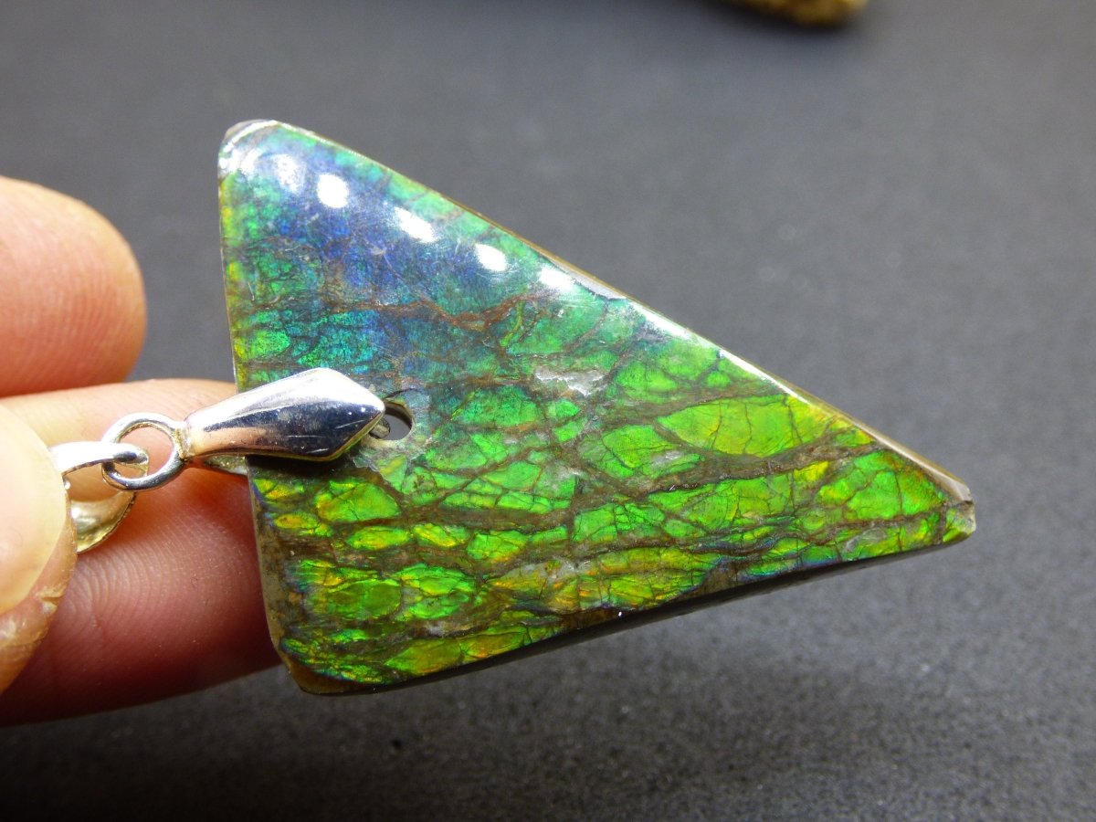 Ammolite Edelstein Kette 925 Sterling Silber ~ Opalisierend ~HIPPIE~GOA~Boho~Ethno~Nature~Heilstein~Fossil~Selten~Sammler~Magic~Grün~Flash - Art of Nature Berlin