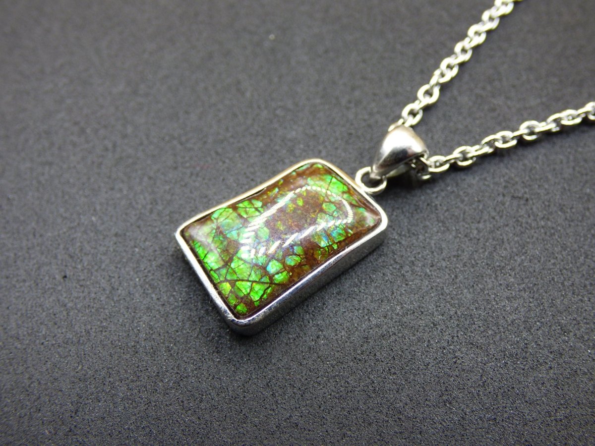 Ammolite Edelstein Kette 925 Sterling Silber ~ Opalisierend ~HIPPIE~GOA~Boho~Ethno~Nature~Heilstein~Fossil~Selten~Sammler~Magic~Grün~Flash - Art of Nature Berlin