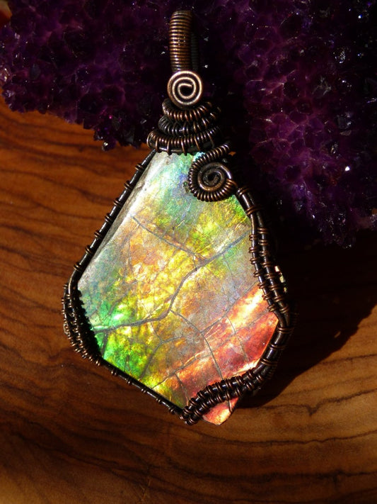 Ammolite ~ ~ Edelstein Kette mit Kupferdraht ~HIPPIE ~GOA ~Boho ~Ethno ~Nature ~Heilstein ~Energy ~Chakra ~Spirale - Art of Nature Berlin