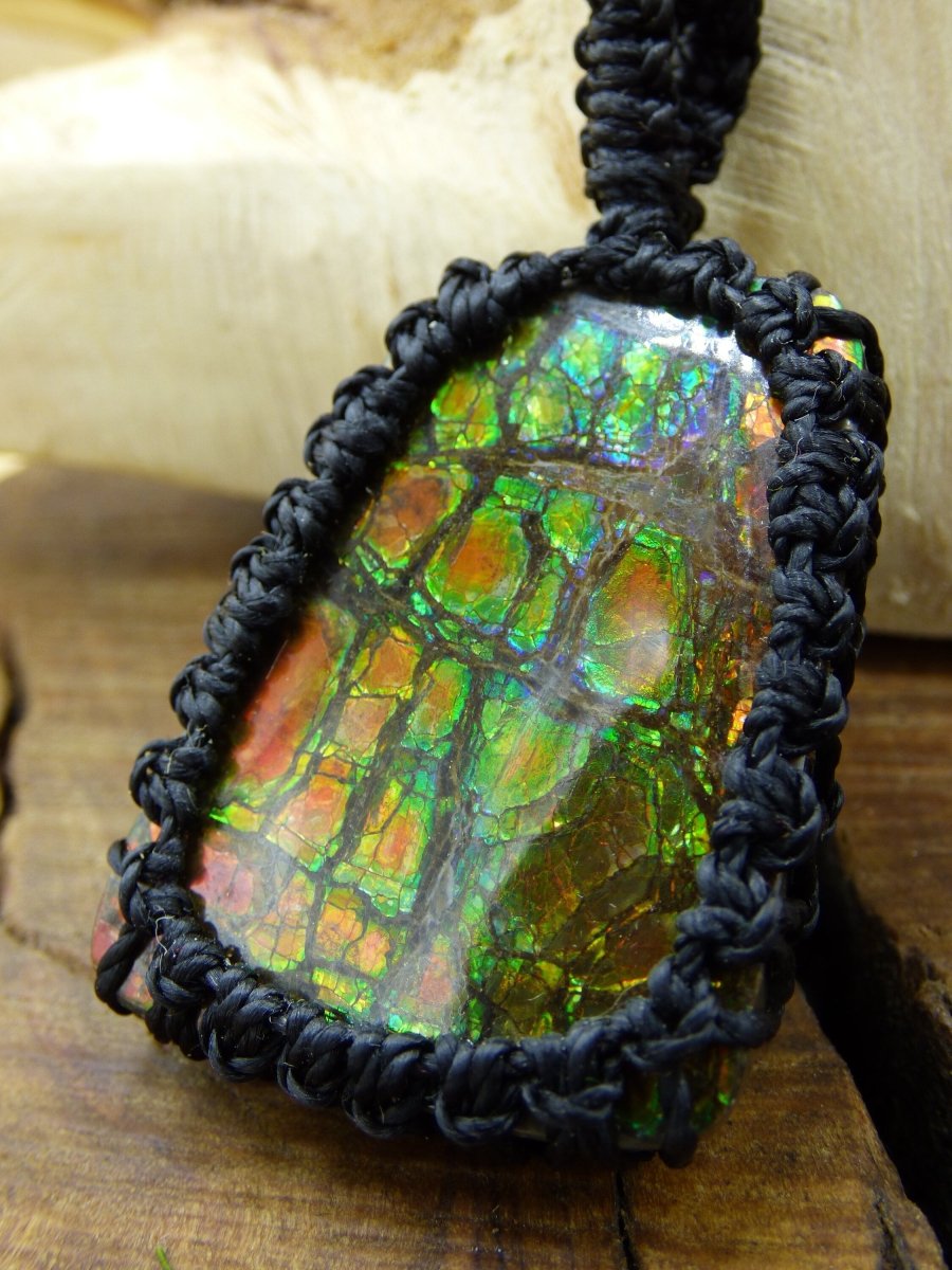 Ammolite ~ Makramee Edelstein Kette ~HIPPIE ~GOA ~Boho ~Ethno ~Nature ~Heilstein ~Flash ~Schimmernd~Groß - Art of Nature Berlin