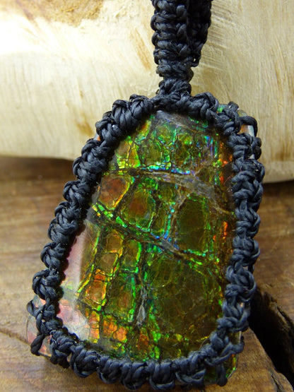 Ammolite ~ Makramee Edelstein Kette ~HIPPIE ~GOA ~Boho ~Ethno ~Nature ~Heilstein ~Flash ~Schimmernd~Groß - Art of Nature Berlin