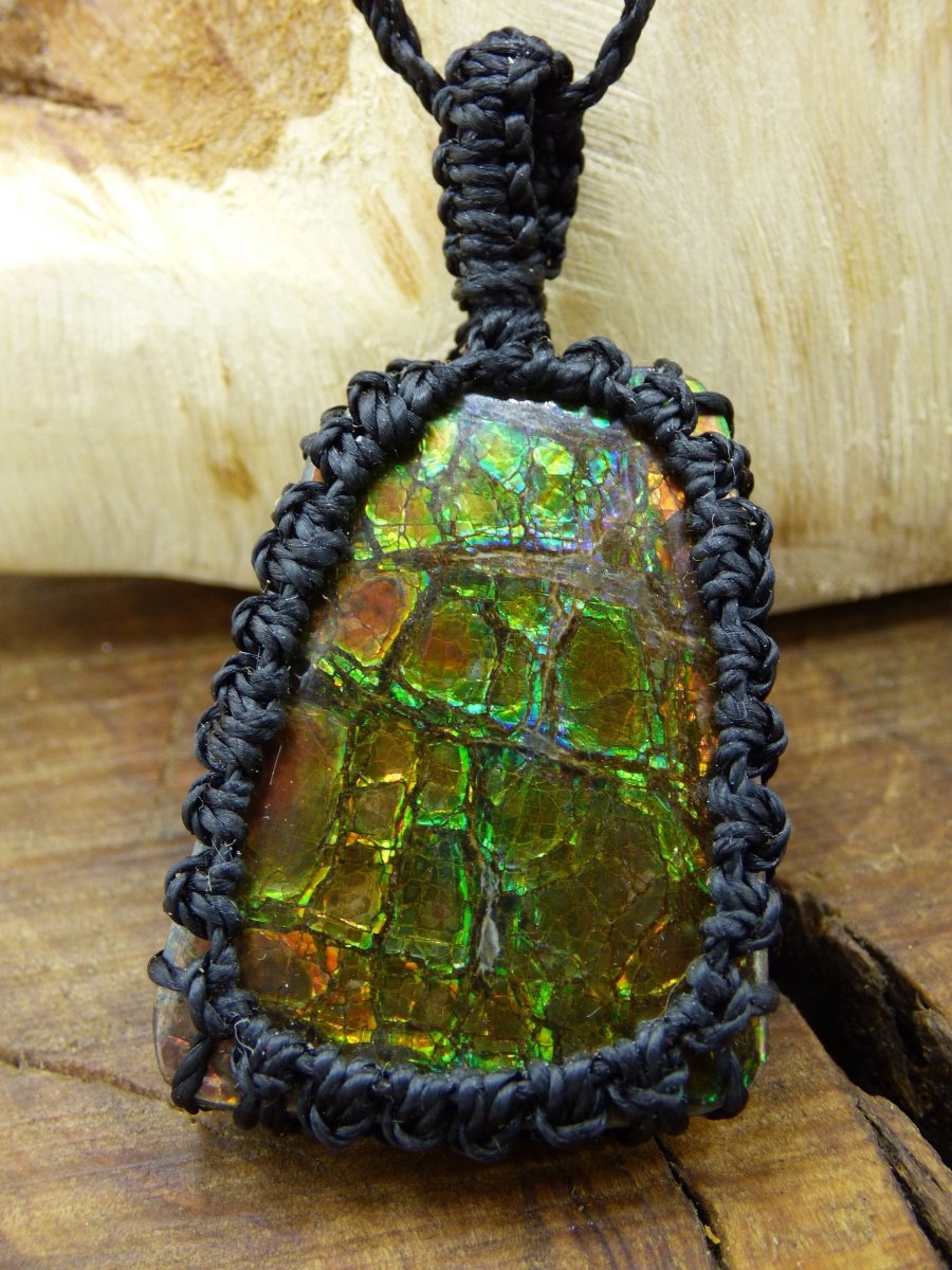 Ammolite ~ Makramee Edelstein Kette ~HIPPIE ~GOA ~Boho ~Ethno ~Nature ~Heilstein ~Flash ~Schimmernd~Groß - Art of Nature Berlin