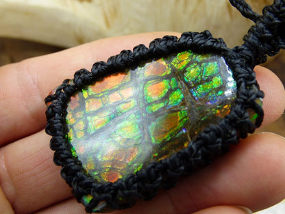 Ammolite ~ Makramee Edelstein Kette ~HIPPIE ~GOA ~Boho ~Ethno ~Nature ~Heilstein ~Flash ~Schimmernd~Groß - Art of Nature Berlin