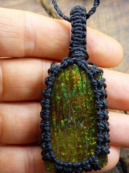 Ammolite ~ Makramee Edelstein Kette ~HIPPIE ~GOA ~Boho ~Ethno ~Nature ~Heilstein ~Flash ~Schimmernd~Groß - Art of Nature Berlin