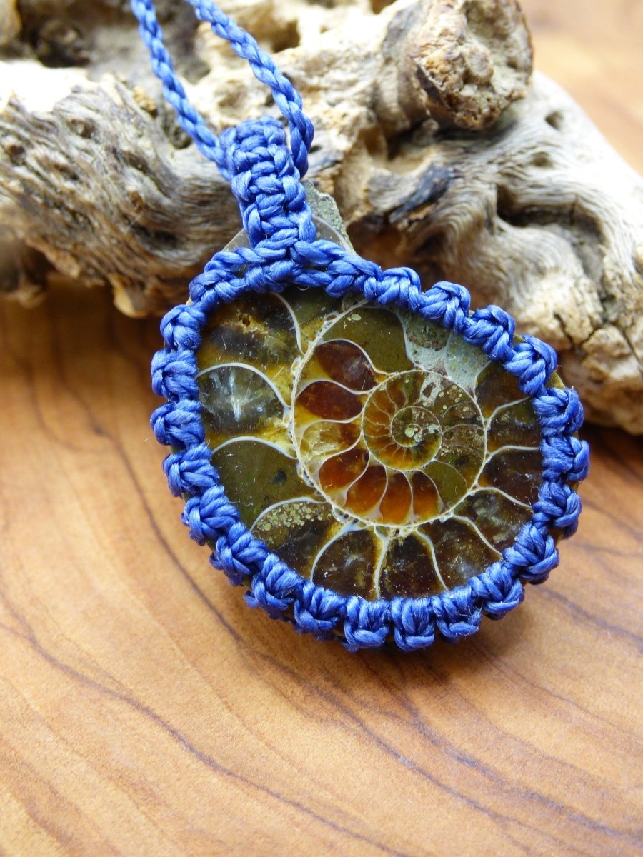 Ammonite Fossil ~ Makramee Edelstein Kette ~HIPPIE ~GOA ~Boho ~Ethno ~Nature ~Heilstein - Art of Nature Berlin