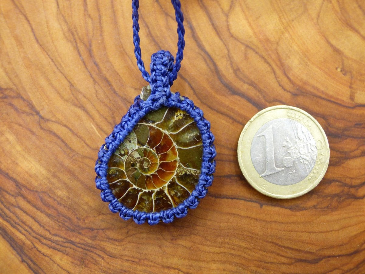 Ammonite Fossil ~ Makramee Edelstein Kette ~HIPPIE ~GOA ~Boho ~Ethno ~Nature ~Heilstein - Art of Nature Berlin