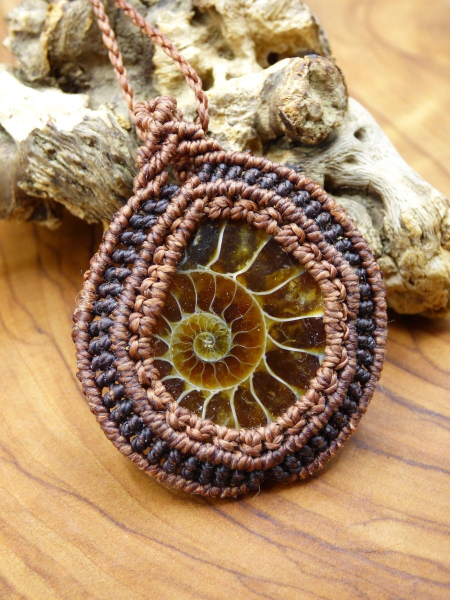 Ammonite Fossil ~ Makramee Edelstein Kette ~HIPPIE ~GOA ~Boho ~Ethno ~Nature ~Heilstein - Art of Nature Berlin