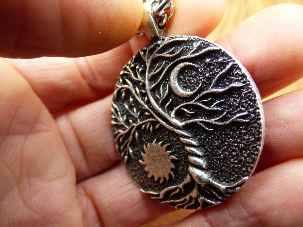 Baum Mond Sonne ~ Amulet Kette Antik Silber Tibet HIPPIE GOA Boho Tibet Ethno Nature Esoterik Ethnic Lebensbaum Wurzeln Root Yin Yang Nacht - Art of Nature Berlin