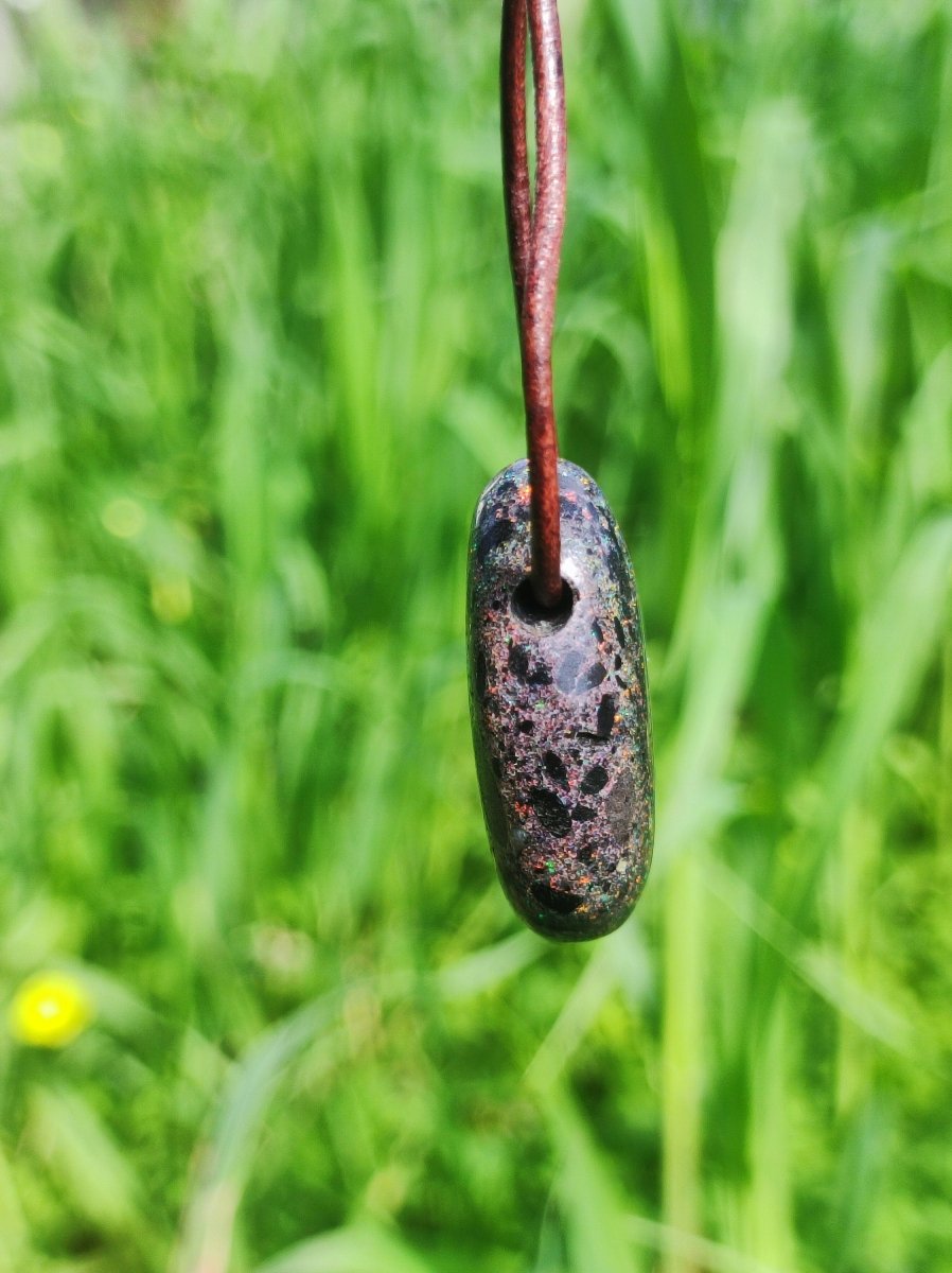 Black Opal - Edelstein Kette bunt funkelnd Rarität Natur Heilstein Energie Chakra Kristall Anhänger Mann Frau Kind Vater Geschenk Er Sie - Art of Nature Berlin