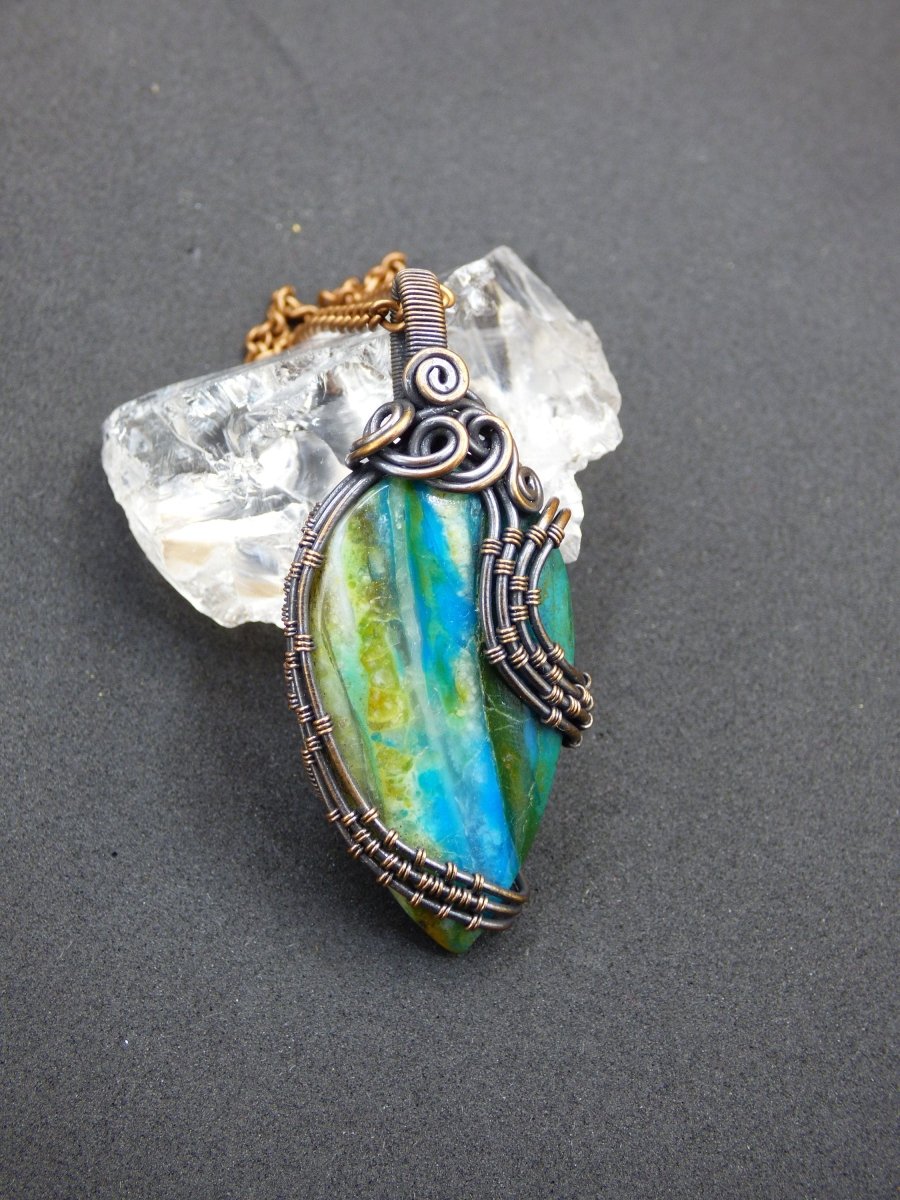 Blauer Opal *~ Wire ~* ~ blaue Edelstein Kette mit Kupferdraht ~HIPPIE ~GOA ~Boho ~Ethno ~Nature ~Heilstein ~Energy ~Chakra ~Spirale - Art of Nature Berlin