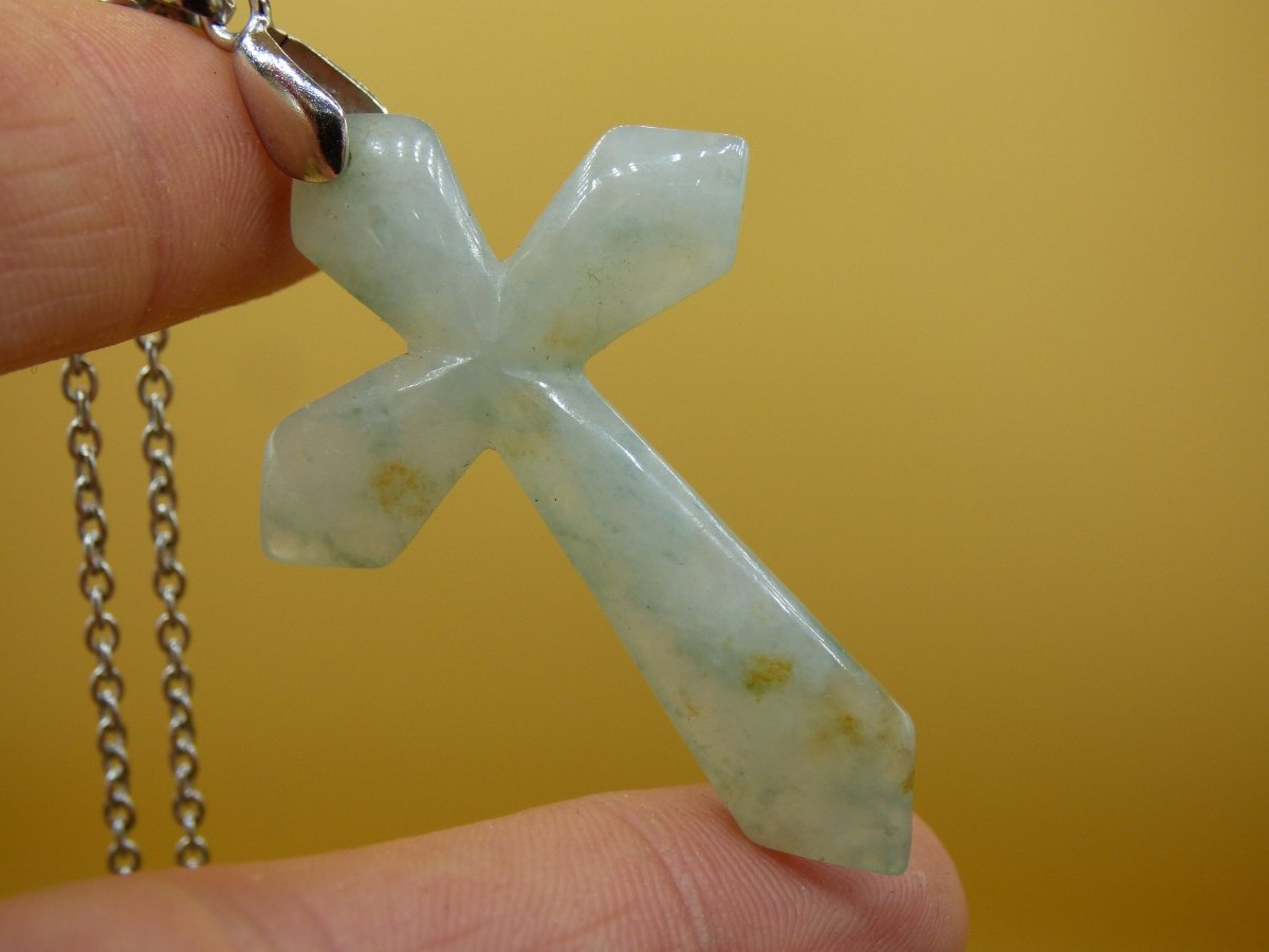 Burma Jade A Qualität Kreuz *Rarität* ~ Edelstein Kette HIPPIE Boho Ethno Natur Heilstein Rarität Kristalle Natur Kraft Stein Geschenk grün - Art of Nature Berlin