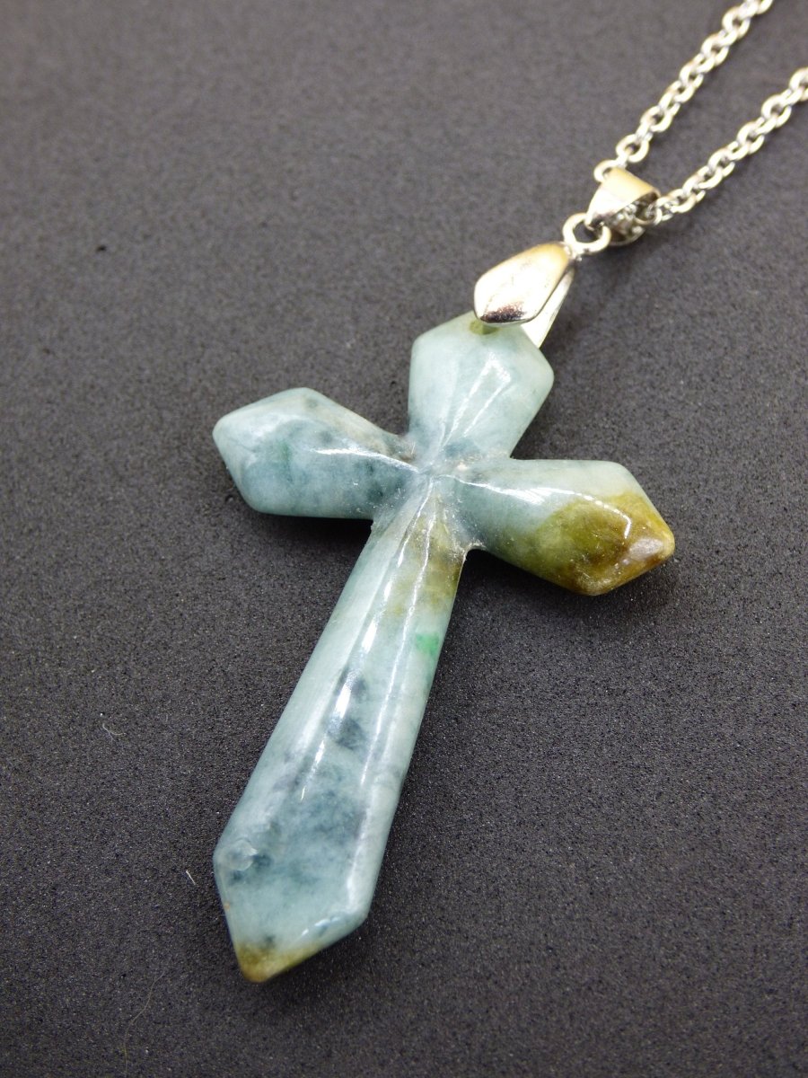 Burma Jade A Qualität Kreuz *Rarität* ~ Edelstein Kette HIPPIE Boho Ethno Natur Heilstein Rarität Kristalle Natur Kraft Stein Geschenk grün - Art of Nature Berlin