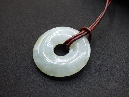 Burma Jade Donut *Rarität* ~ Edelstein Kette ~HIPPIE ~GOA ~Boho ~Tibet ~Ethno ~Nature ~Donut ~Schutzsymbol ~Heilstein - Art of Nature Berlin