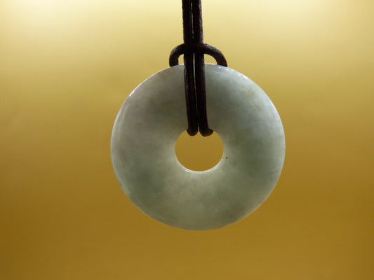 Burma Jade Donut *Rarität* ~ Edelstein Kette ~HIPPIE ~GOA ~Boho ~Tibet ~Ethno ~Nature ~Donut ~Schutzsymbol ~Heilstein - Art of Nature Berlin