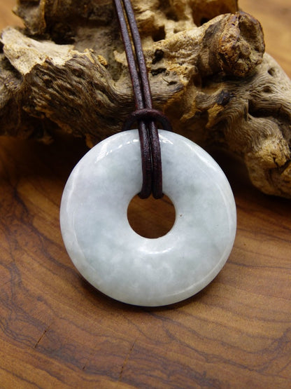 Burma Jade Donut *Rarität* ~ Edelstein Kette ~HIPPIE ~GOA ~Boho ~Tibet ~Ethno ~Nature ~Donut ~Schutzsymbol ~Heilstein - Art of Nature Berlin