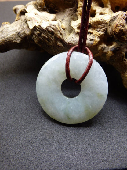 Burma Jade Donut *Rarität* ~ Edelstein Kette ~HIPPIE ~GOA ~Boho ~Tibet ~Ethno ~Nature ~Donut ~Schutzsymbol ~Heilstein - Art of Nature Berlin