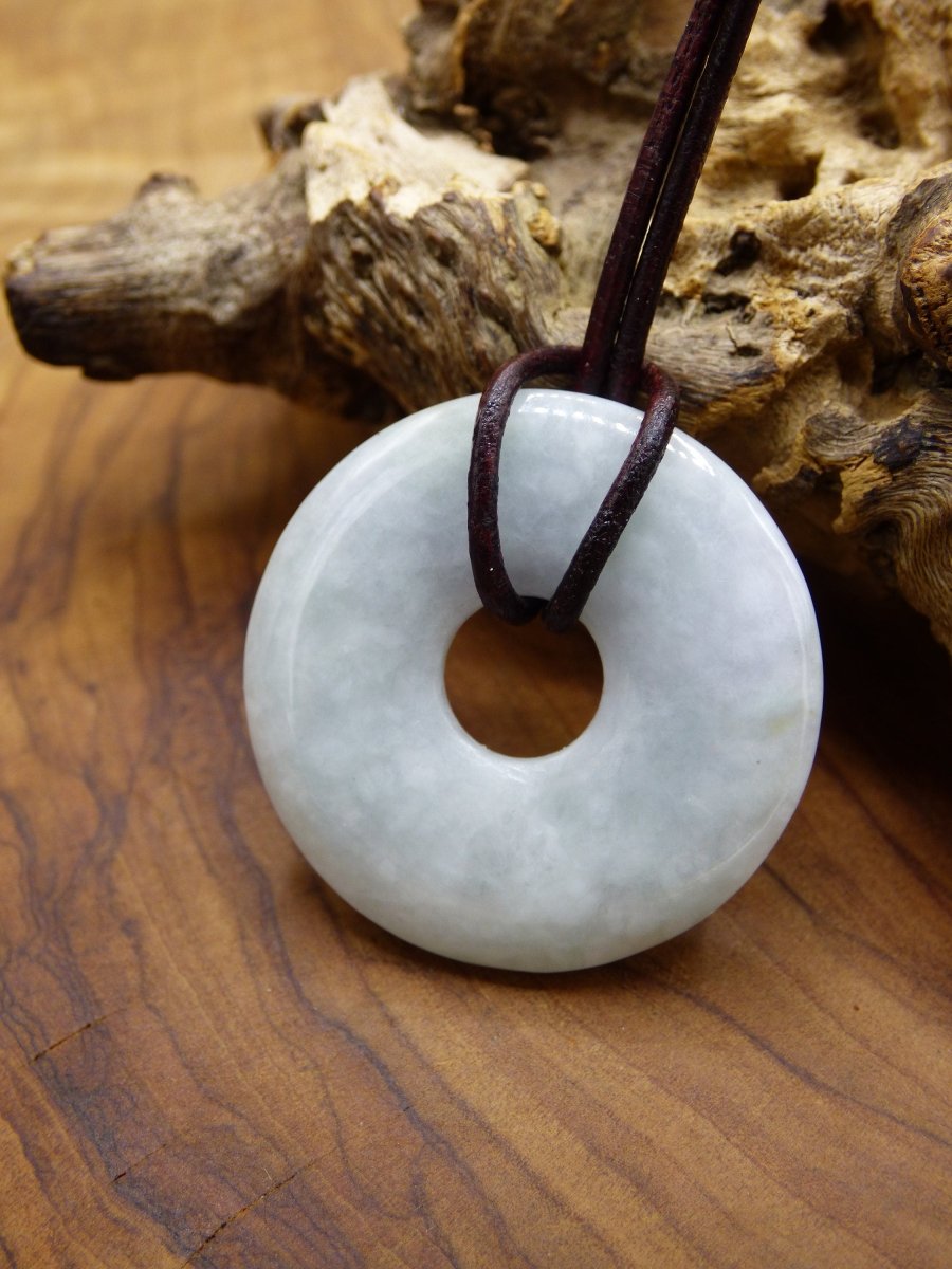 Burma Jade Donut *Rarität* ~ Edelstein Kette ~HIPPIE ~GOA ~Boho ~Tibet ~Ethno ~Nature ~Donut ~Schutzsymbol ~Heilstein - Art of Nature Berlin