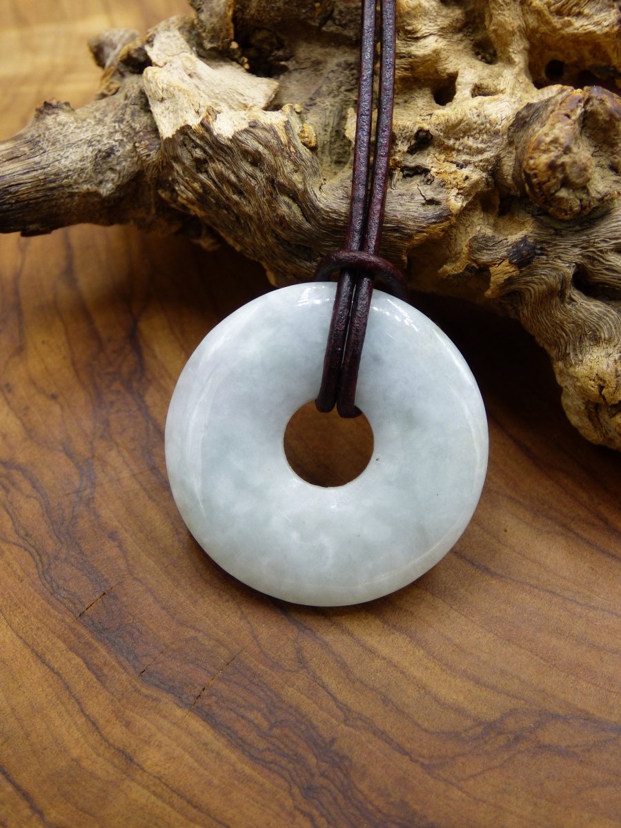 Burma Jade Donut *Rarität* ~ Edelstein Kette ~HIPPIE ~GOA ~Boho ~Tibet ~Ethno ~Nature ~Donut ~Schutzsymbol ~Heilstein - Art of Nature Berlin