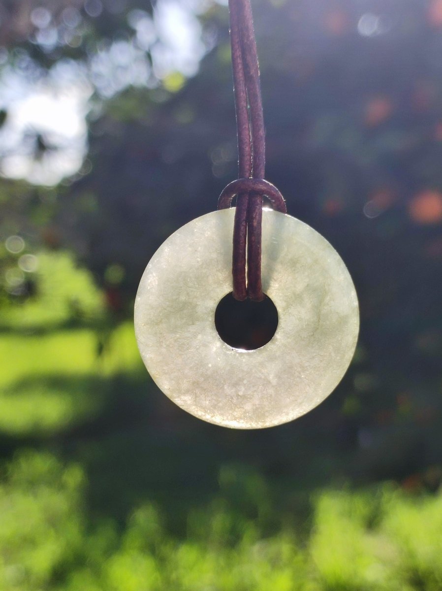 Burma Jade Donut *Rarität* ~ Edelstein Kette ~HIPPIE ~GOA ~Boho ~Tibet ~Ethno ~Nature ~Donut ~Schutzsymbol ~Heilstein - Art of Nature Berlin