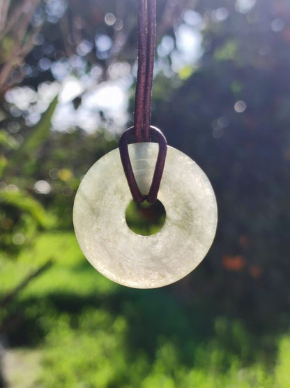 Burma Jade Donut *Rarität* ~ Edelstein Kette ~HIPPIE ~GOA ~Boho ~Tibet ~Ethno ~Nature ~Donut ~Schutzsymbol ~Heilstein - Art of Nature Berlin