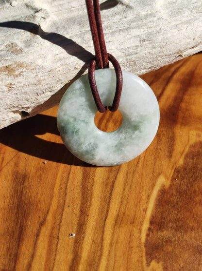 Burma Jade Donut *Rarität* ~ Edelstein Kette ~HIPPIE ~GOA ~Boho ~Tibet ~Ethno ~Nature ~Donut ~Schutzsymbol ~Heilstein - Art of Nature Berlin