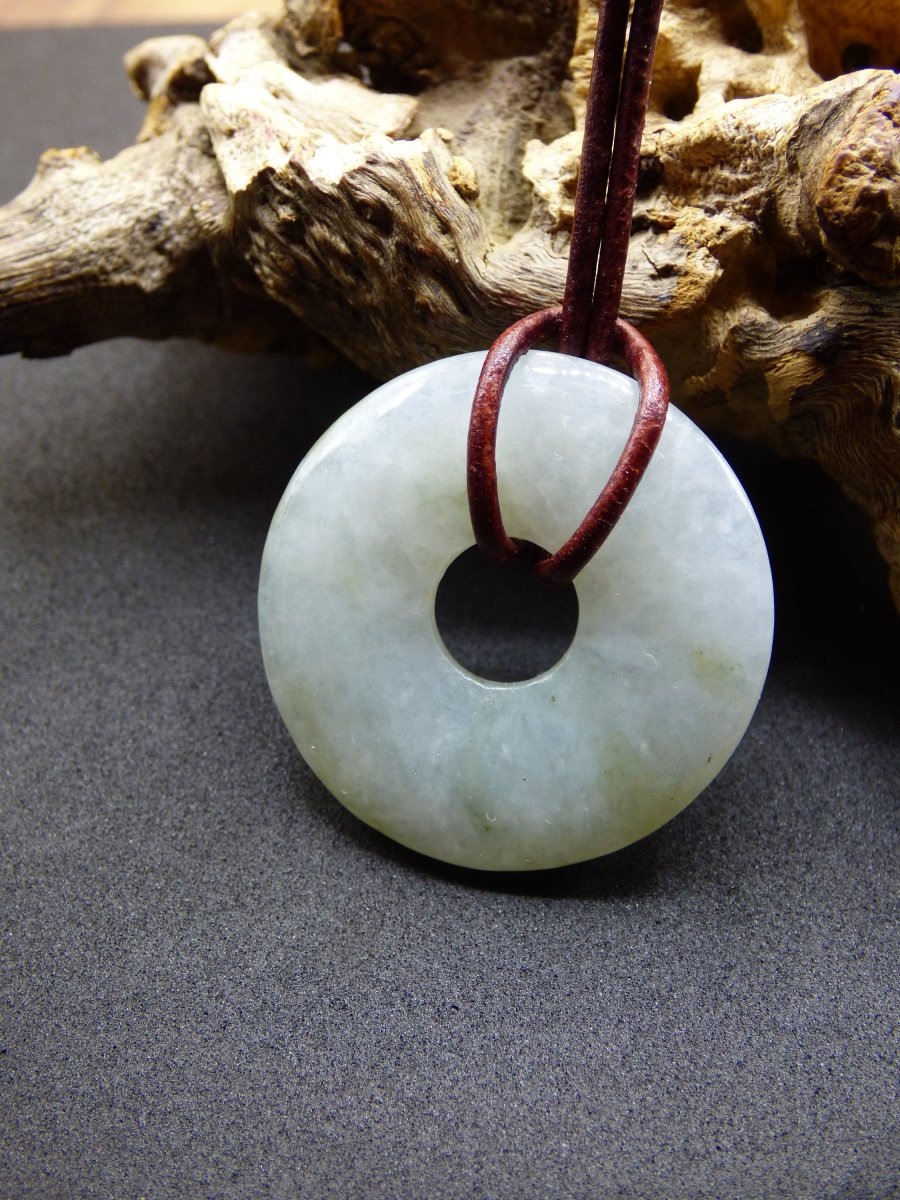 Burma Jade Donut *Rarität* ~ Edelstein Kette ~HIPPIE ~GOA ~Boho ~Tibet ~Ethno ~Nature ~Donut ~Schutzsymbol ~Heilstein - Art of Nature Berlin