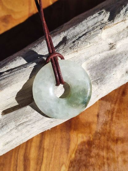 Burma Jade Donut *Rarität* ~ Edelstein Kette ~HIPPIE ~GOA ~Boho ~Tibet ~Ethno ~Nature ~Donut ~Schutzsymbol ~Heilstein - Art of Nature Berlin