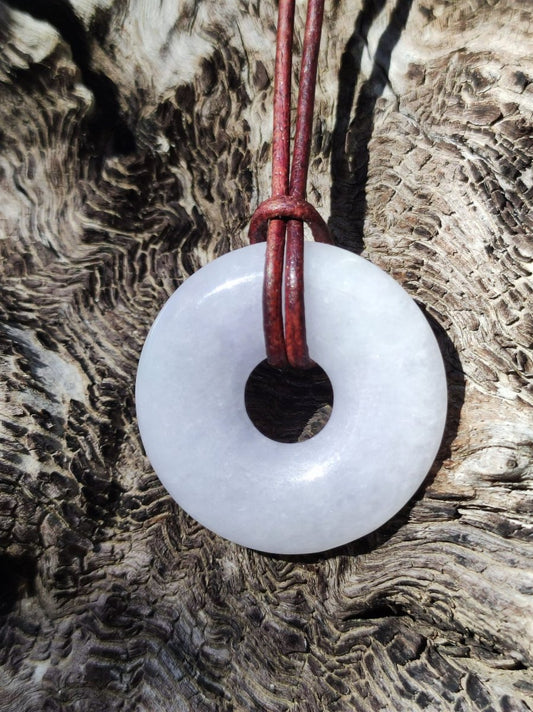 Burma Jade Donut *Rarität* ~ Edelstein Kette ~HIPPIE ~GOA ~Boho ~Tibet ~Ethno ~Nature ~Donut ~Schutzsymbol ~Heilstein - Art of Nature Berlin