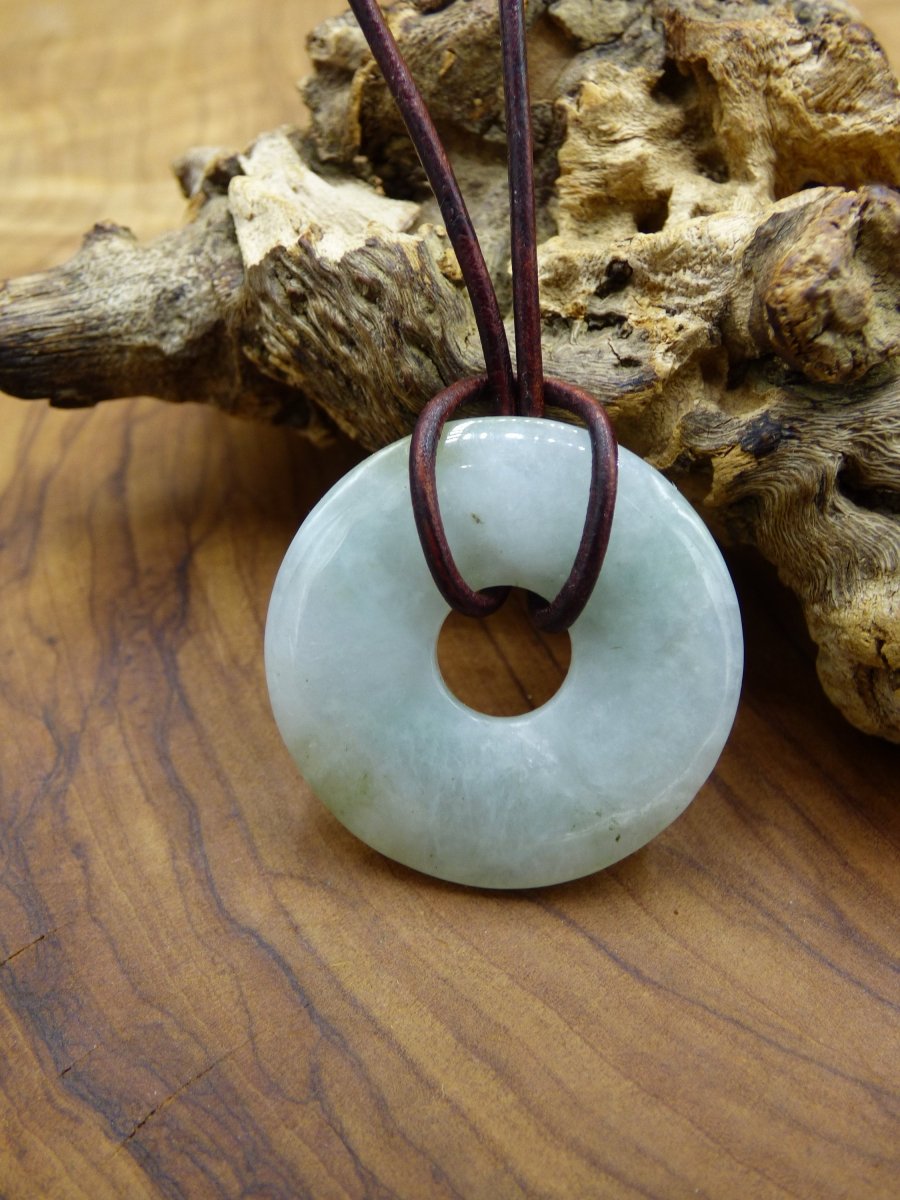 Burma Jade Donut *Rarität* ~ Edelstein Kette ~HIPPIE ~GOA ~Boho ~Tibet ~Ethno ~Nature ~Donut ~Schutzsymbol ~Heilstein - Art of Nature Berlin