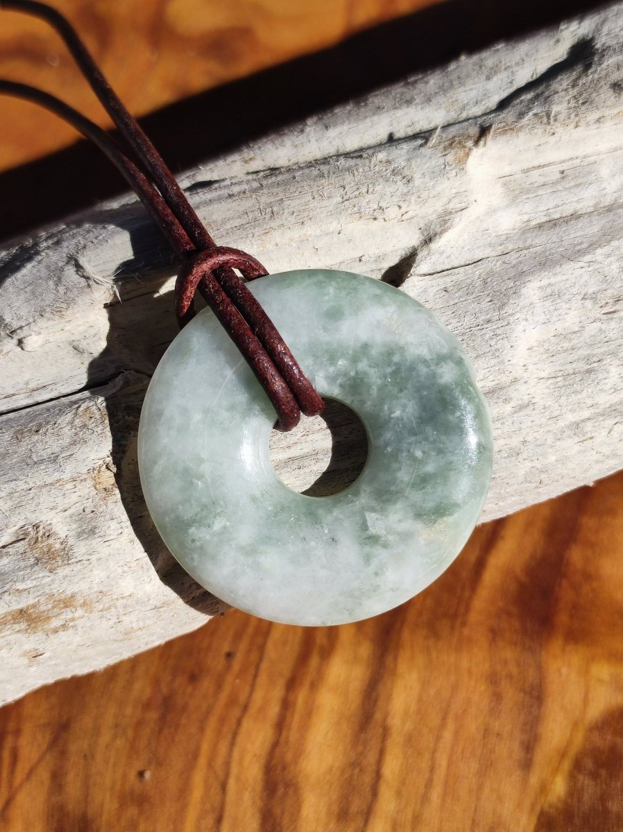 Burma Jade Donut *Rarität* ~ Edelstein Kette ~HIPPIE ~GOA ~Boho ~Tibet ~Ethno ~Nature ~Donut ~Schutzsymbol ~Heilstein - Art of Nature Berlin