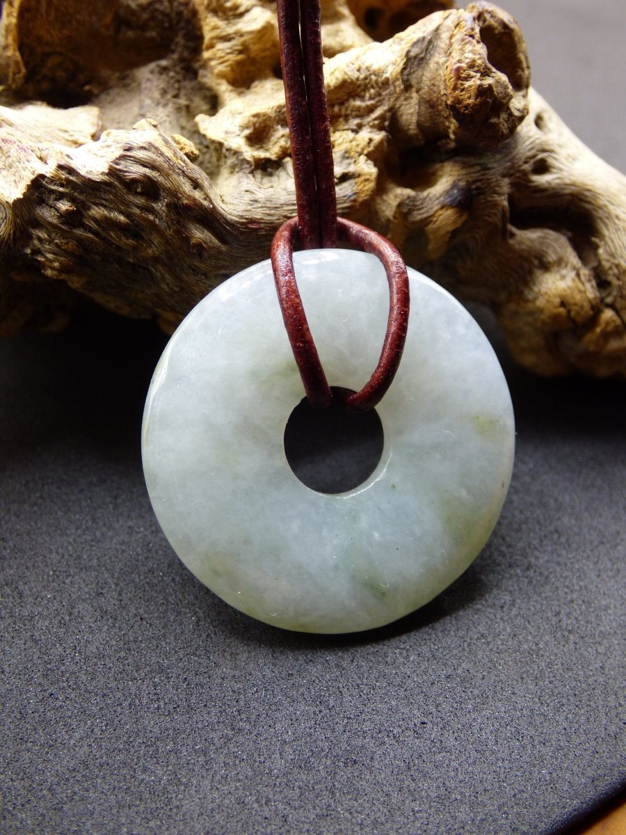 Burma Jade Donut *Rarität* ~ Edelstein Kette ~HIPPIE ~GOA ~Boho ~Tibet ~Ethno ~Nature ~Donut ~Schutzsymbol ~Heilstein - Art of Nature Berlin