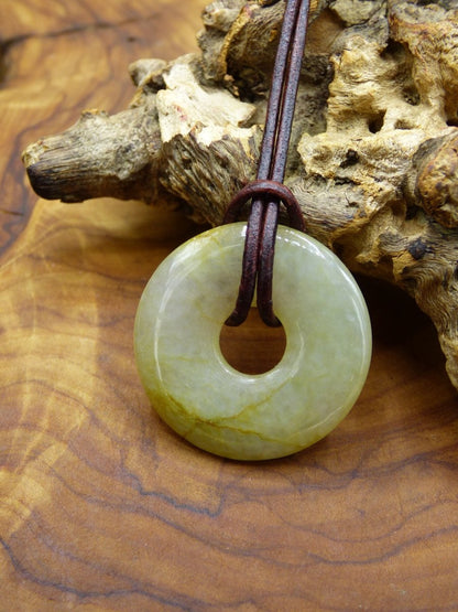 Burma Jade *Rarität* ~ Edelstein Kette HIPPIE Boho Ethno Natur Heilstein Rarität Kristalle Schmuck Anhänger Natur Kraft Stein Geschenk grün - Art of Nature Berlin